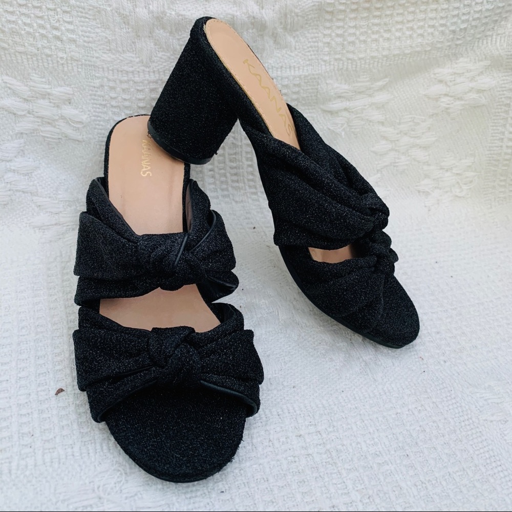 kAANAS slip on Round Heel Sandals